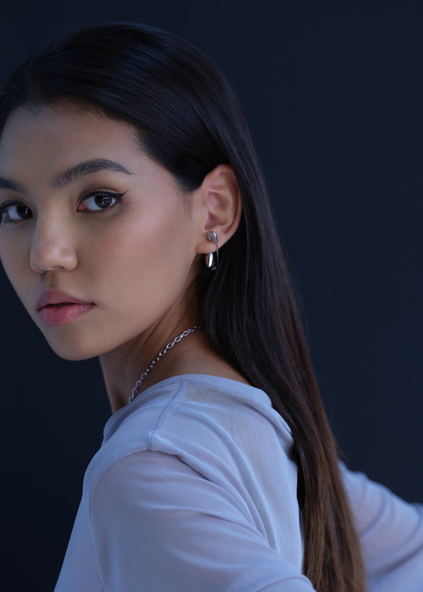 SAFETY PIN Earring with CRACKED HEART Charm