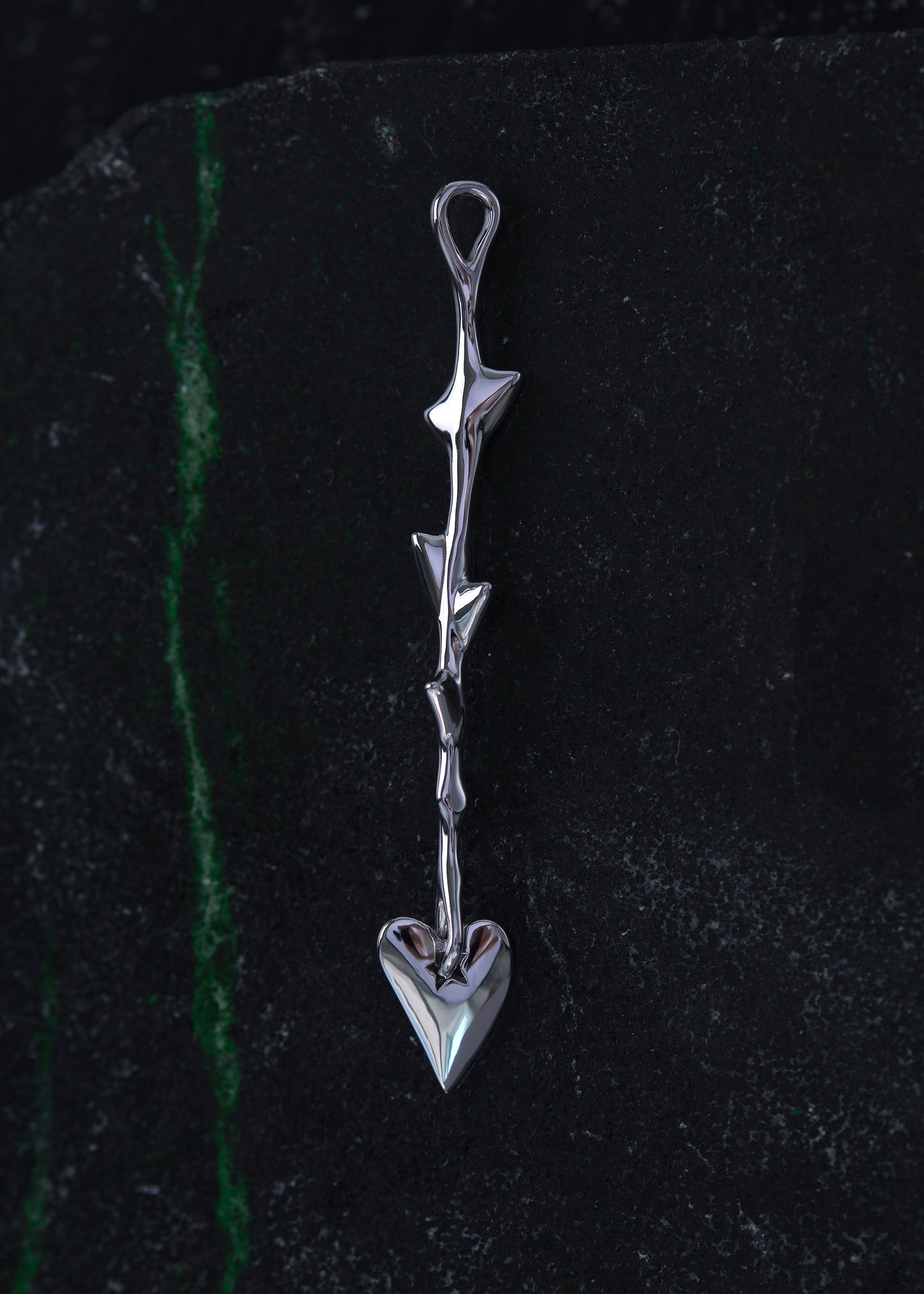 BASE Hoop + TAMED ROSE Anhänger + SPIKY-PICKY Hoop + PIERCED HEART Anhänger