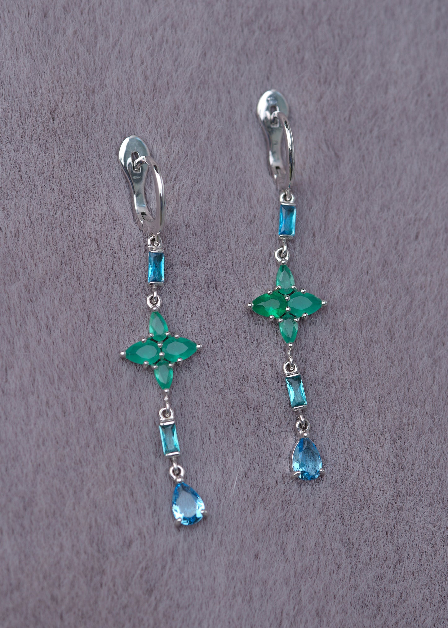 Velesa Peruna DANGLE LE036 green crystals