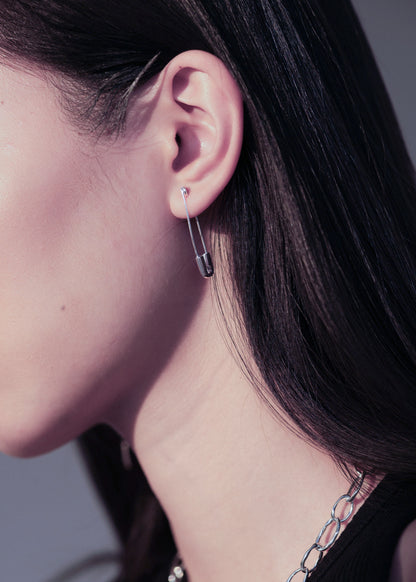 SAFETY PIN Earring with CRACKED HEART Charm