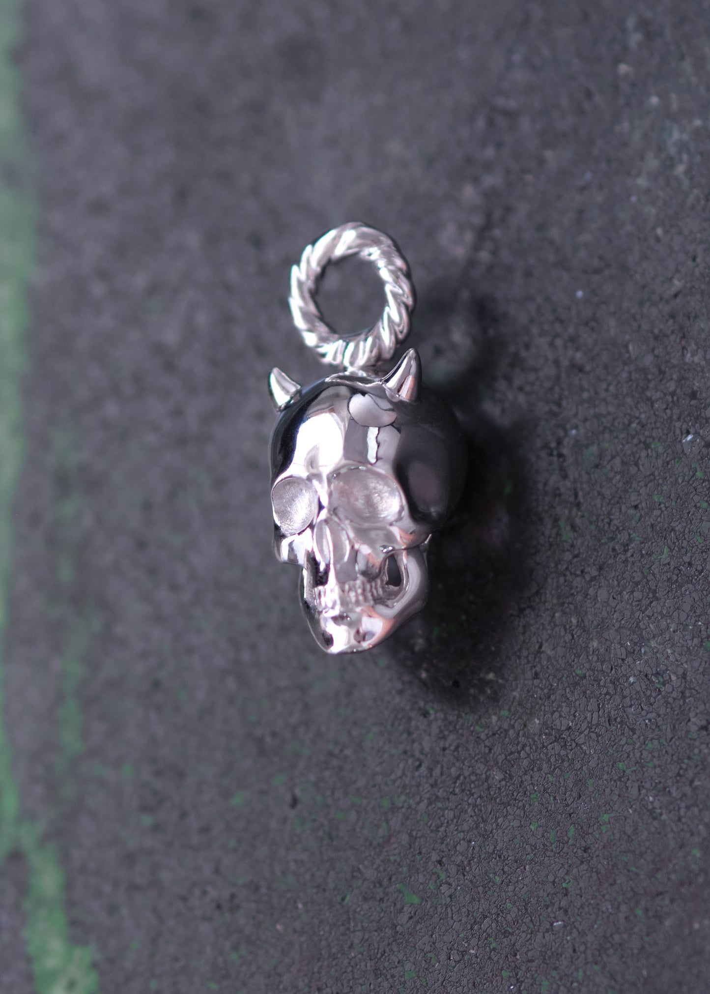BASE Hoop + SKULL Anhänger