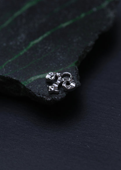 MUYIZ Pendant