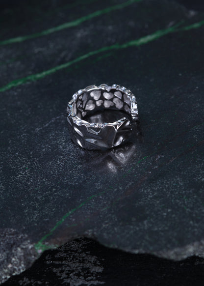 HeartHammer Ring (Ruby)