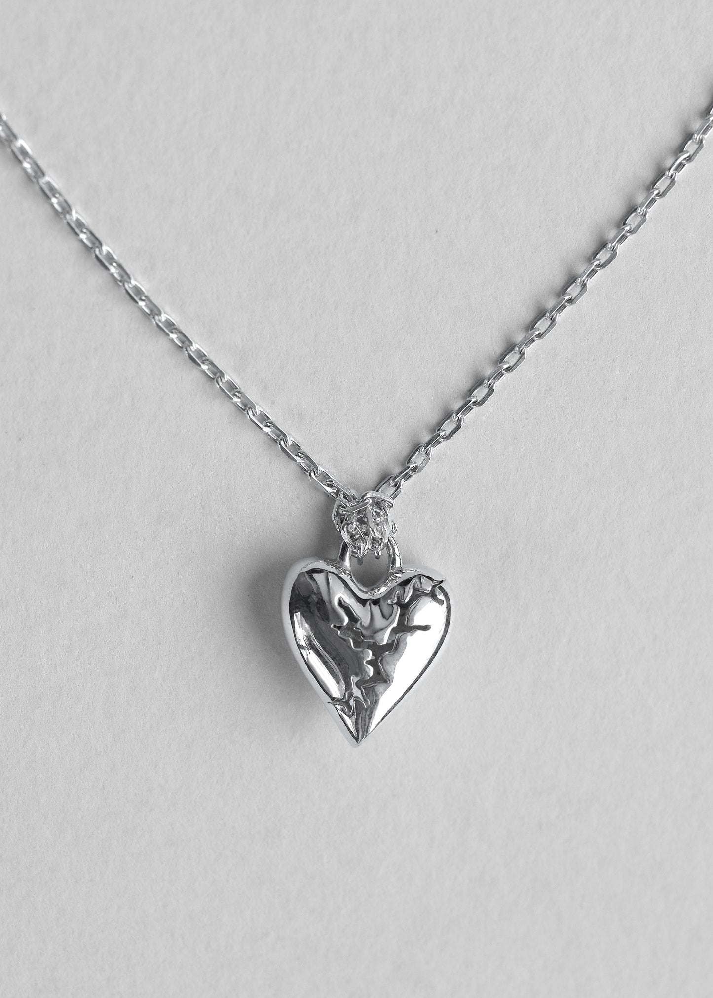 BASE Hoop + CRACKED HEART Anhänger